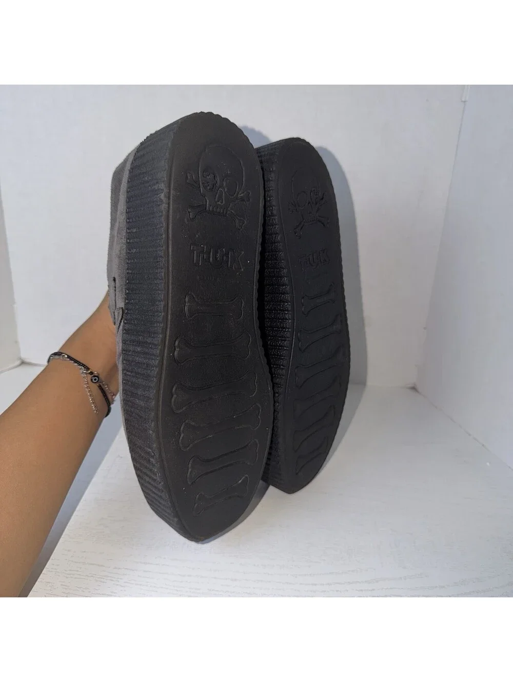 T.U.K. Low Sole Creeper Shoes Men's 8 Women 10 Gray Suede Sneakers